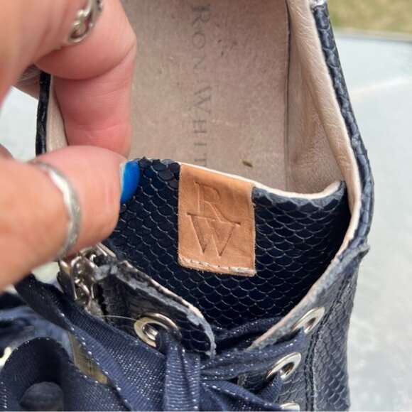 Ron White Olwyn Snakeskin Reptile Lizard Embossed Navy Sneakers - Picture 14 of 14